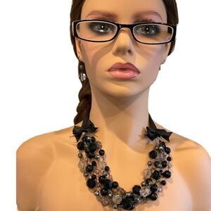 Necklace and earring set